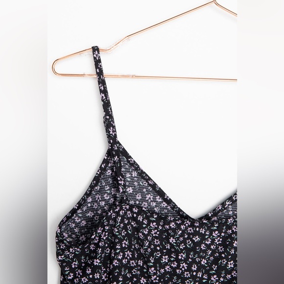 Floral Romper - Picture 3 of 5